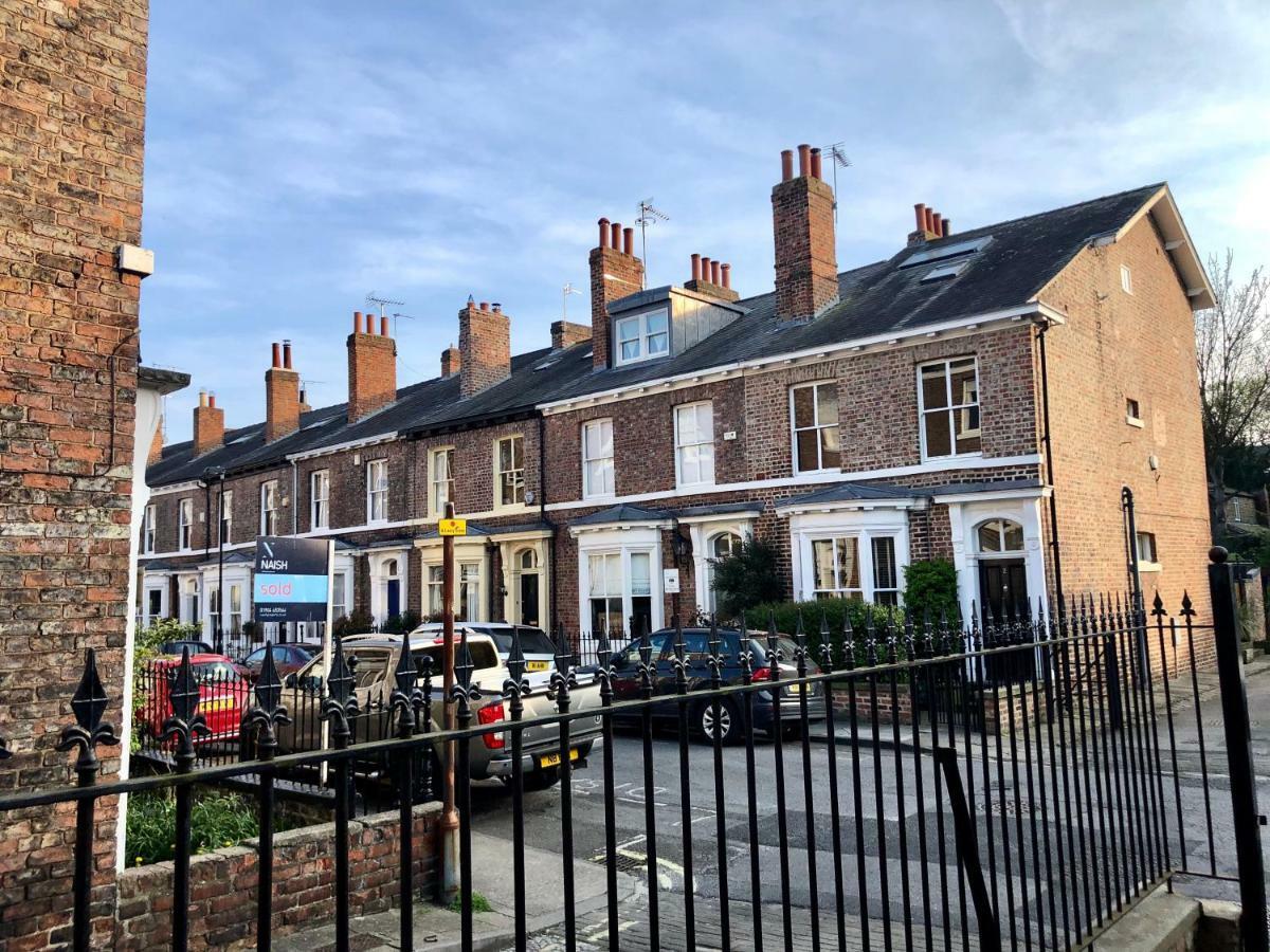 Trinity House Centre & Free Parking Apartment *